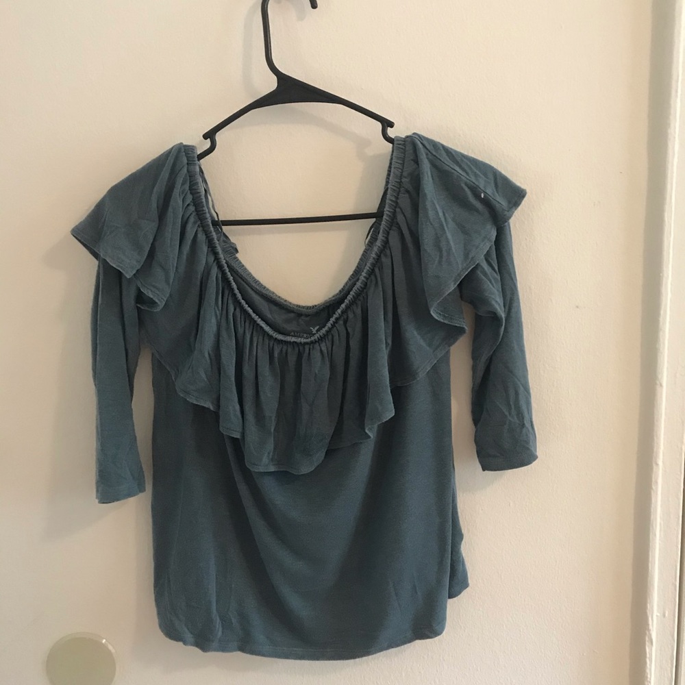 American Eagle off the shoulder top